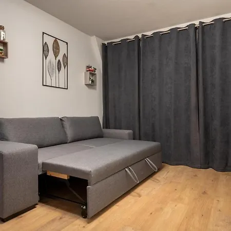 Parking Prive, Balcon - T2 Lumineux 10 Min *