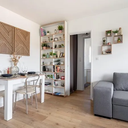 Parking Prive, Balcon - T2 Lumineux 10 Min Apartamento *