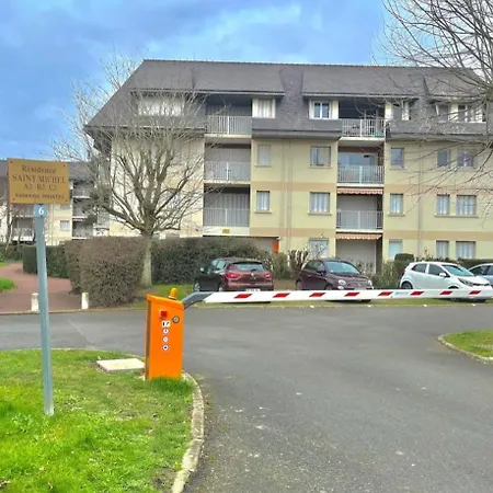 Parking Prive, Balcon - T2 Lumineux 10 Min